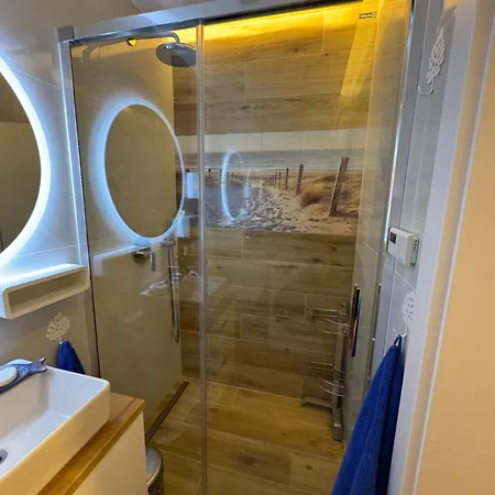 Blue Wave Horizon شقة *